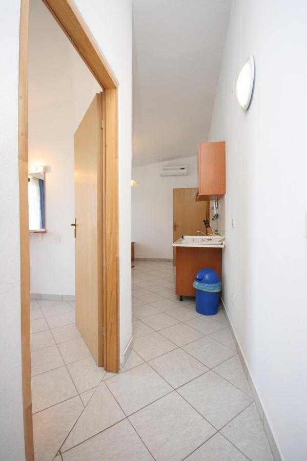 Apartments With A Parking Space Bosana, Pag - 6460 외부 사진